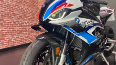 BMW M1000 RR